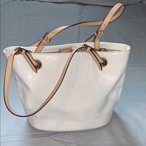 Michael Kors - white patent leather purse